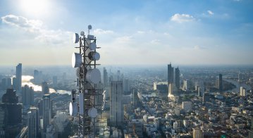 From changes to smartphone vendors’ landscape to telco hyperscallers and 5G, here are the top telecom trends to watch for next year.