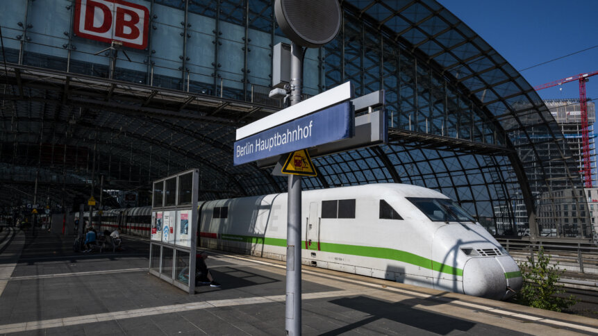 Rail operators are looking to quantum computing and IIOT sensors to improve scheduling and safety of railway systems in Europe