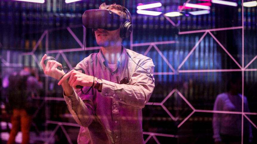 Horizon Worlds is far from a fully realized metaverse -- the envisioned future 3D internet environment, where online experiences like chatting to a friend would eventually feel face-to-face thanks to virtual reality (VR) headsets
