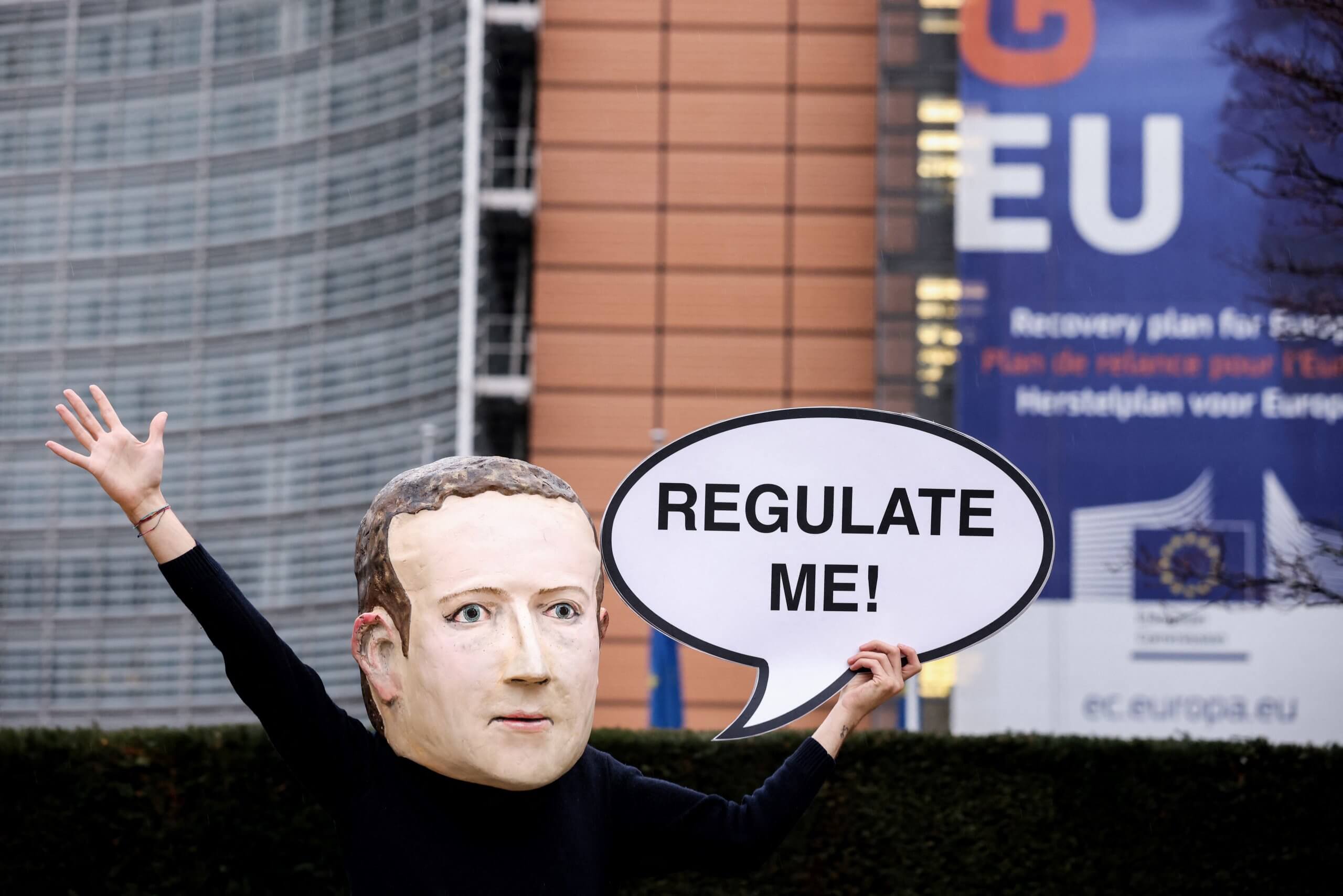 Google, Facebook slapped with their first fine of 2022 in Europe