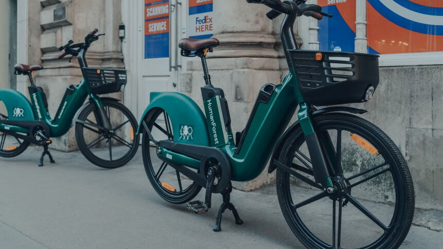 HumanForest and Deliveroo have joined forces to boost sustainable delivery across London. (Photo: Alena Veasey/Shutterstock)