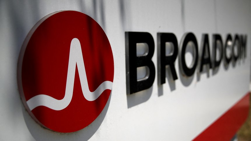 Broadcom will purchase cloud computing firm VMware in a giant tech transaction worth US$61 billion that expands the chipmaker's software offerings.