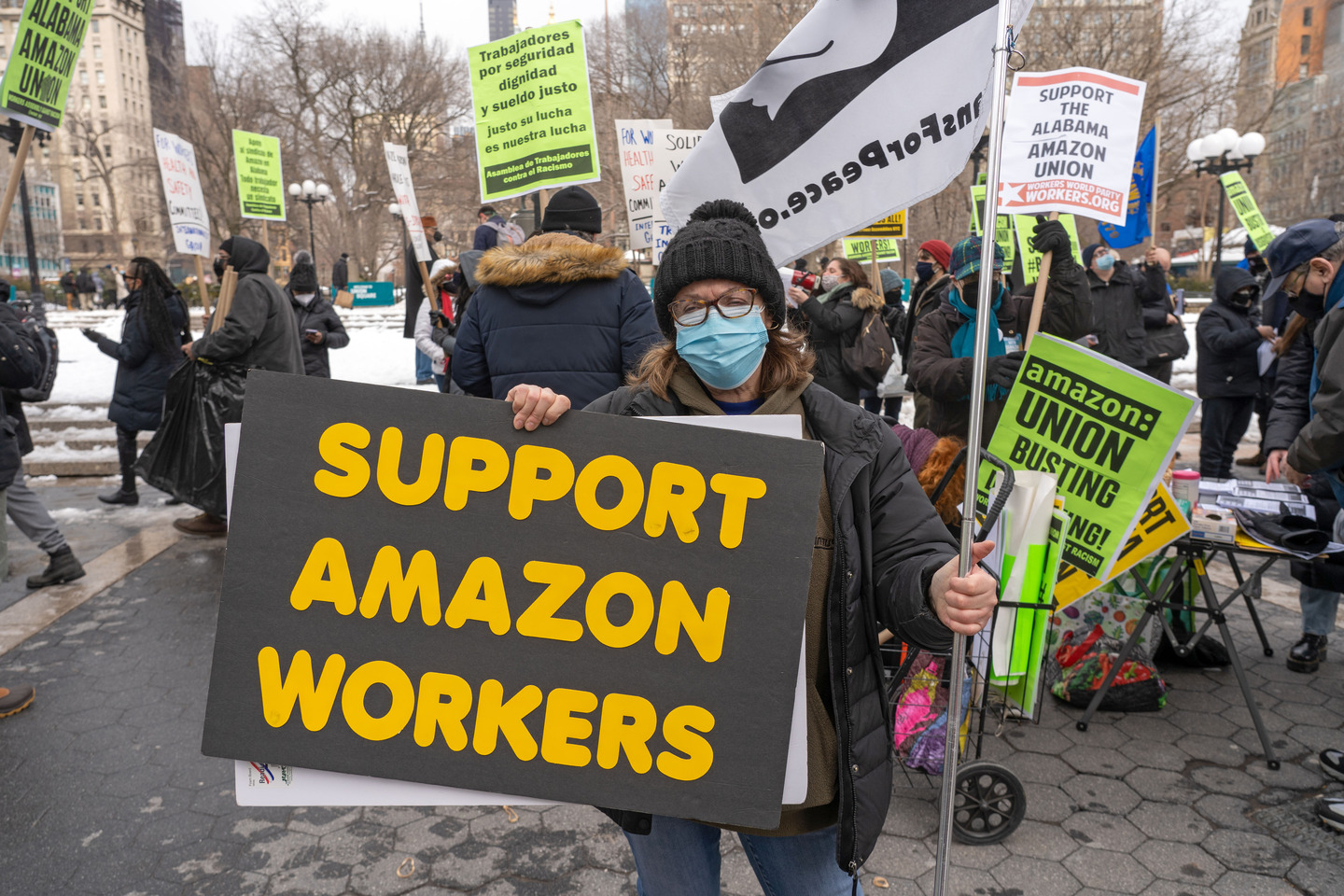 Amazon workers form a union