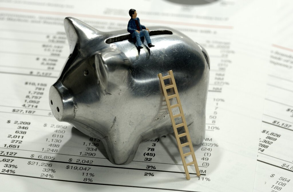We review the best small business software for payroll in 2023.