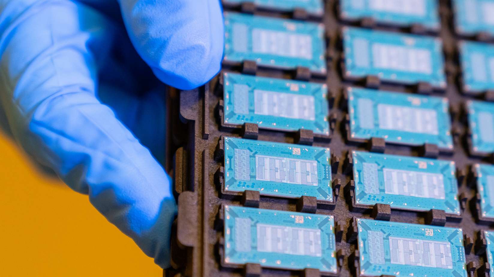 Advanced packing through glass substrate test units at Intel's Assembly and Test Technology Development factories in Chandler, Arizona, in July 2023. (Credit: Intel Corporation)
