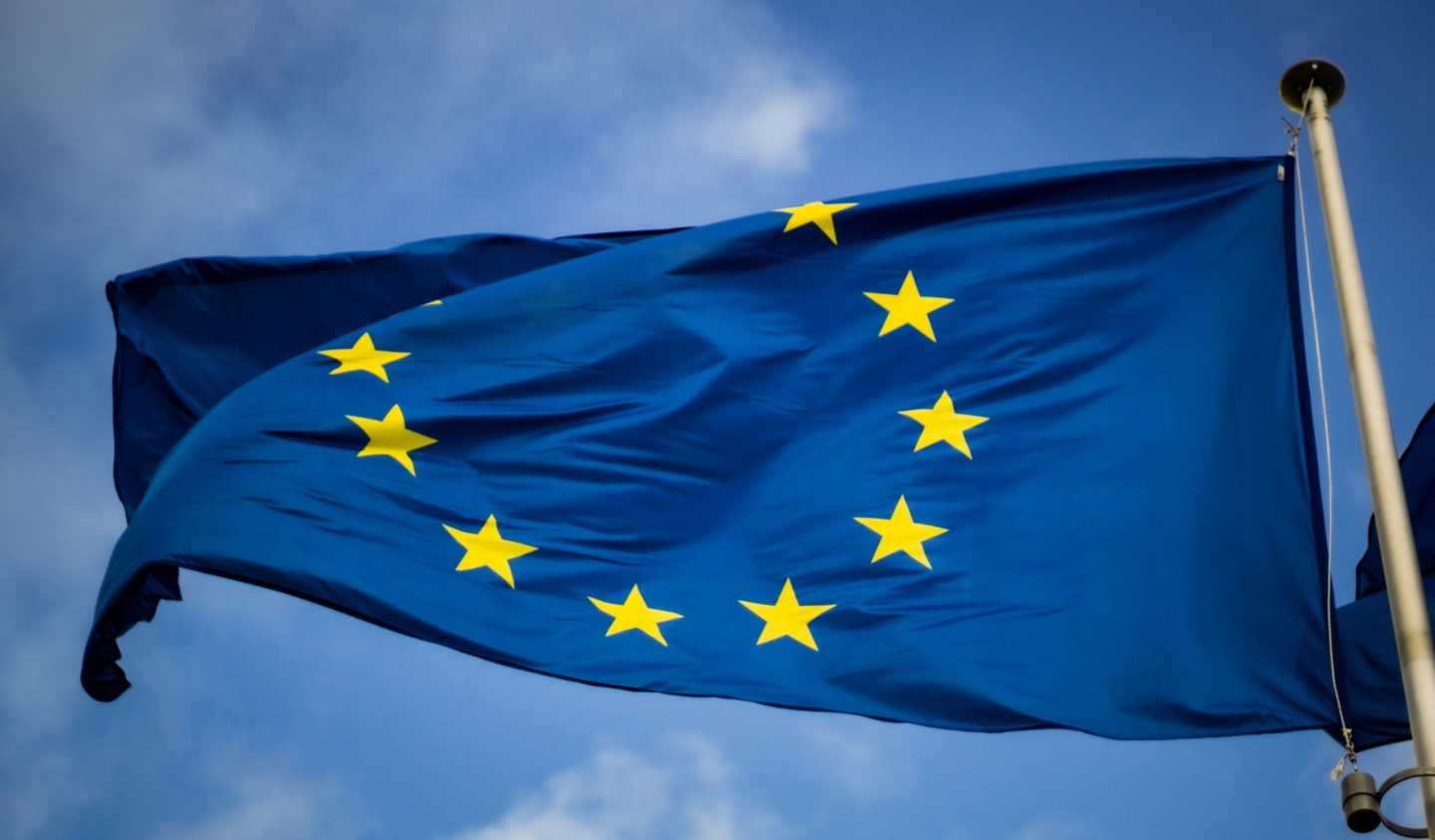 EU moves closer to blocking Huawei from national mobile networks