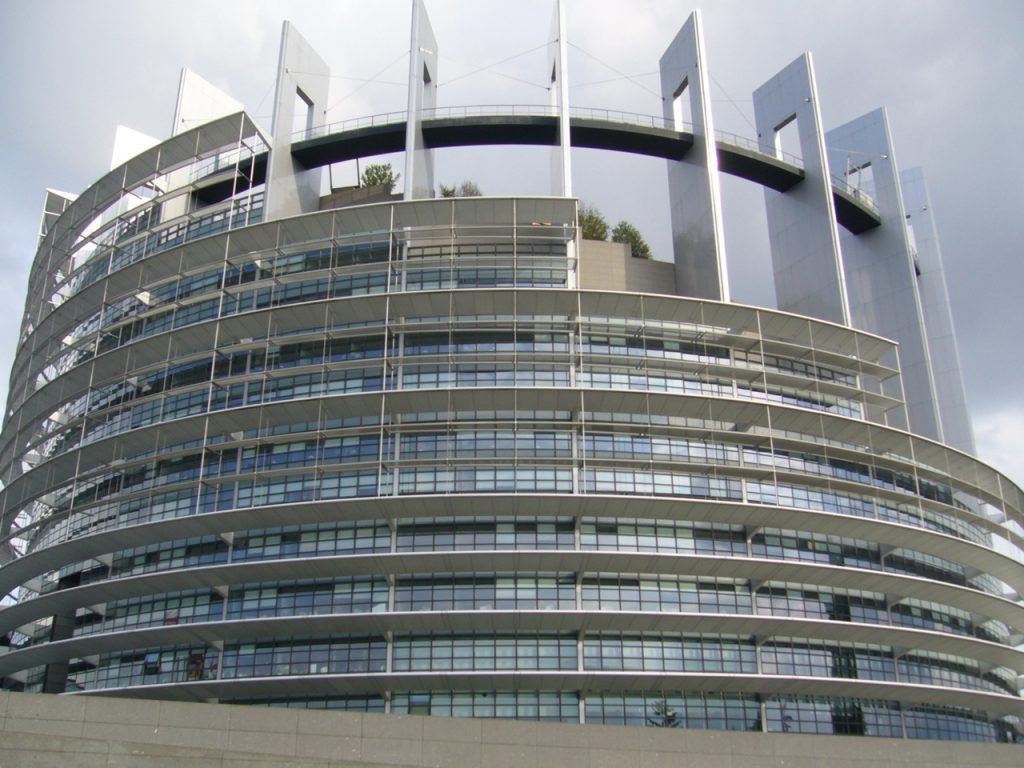 The EU Parliament building as illustration for article on EU data law change.